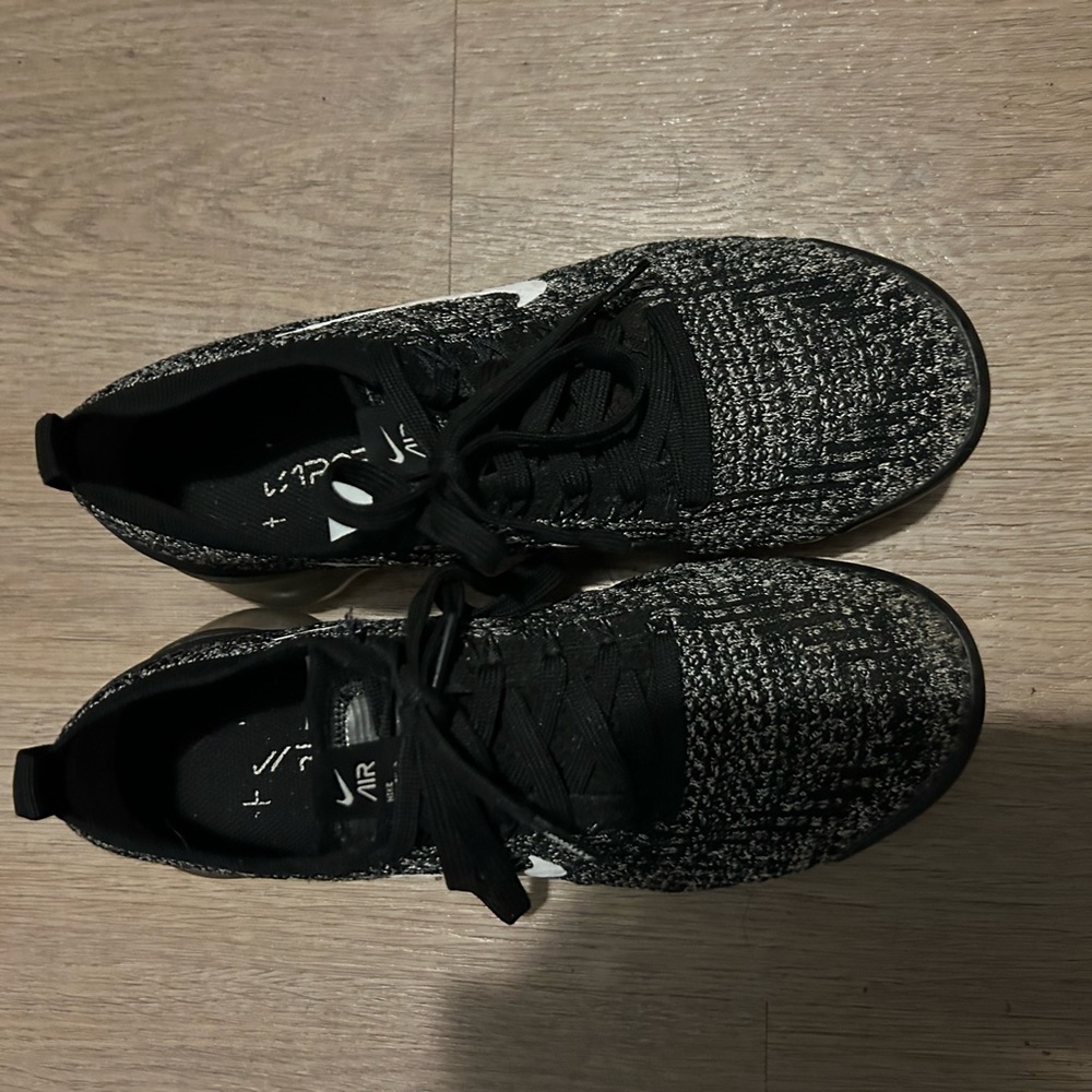 Nike vapor max womens 9.5